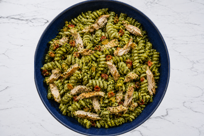 Fusilli Pesto avec Poulet Haché mariné
